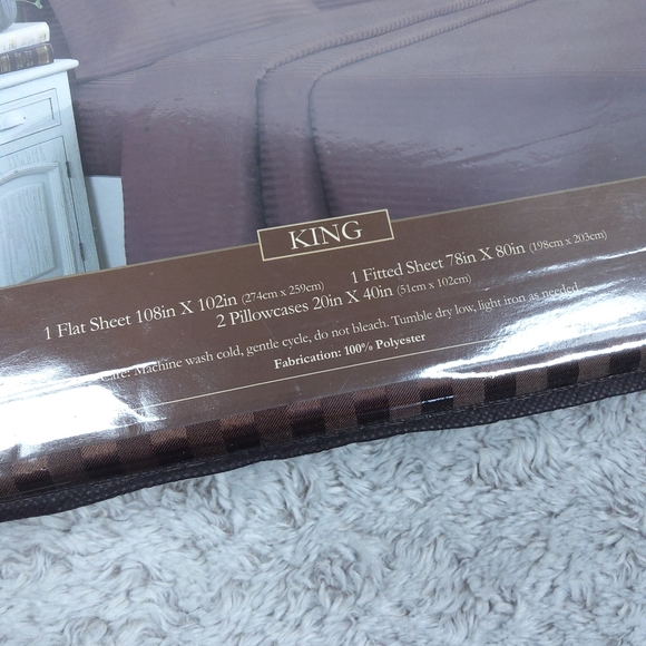 VICTORIA CLASSICS Dobby Stripe King Sheet Set - Picture 3 of 4